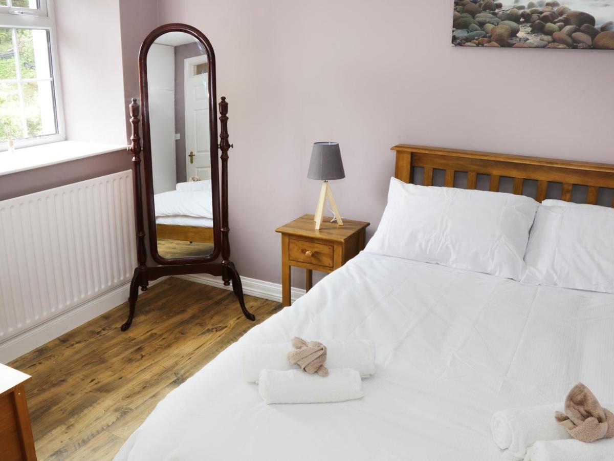 Hawthorn Hideaway Villa Manorhamilton ภายนอก รูปภาพ