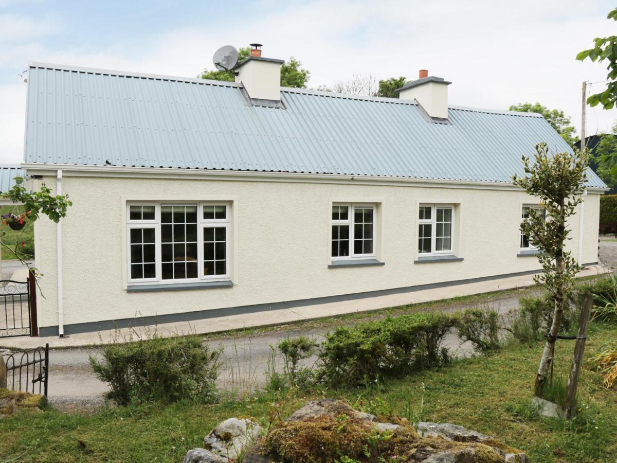 Hawthorn Hideaway Villa Manorhamilton ภายนอก รูปภาพ