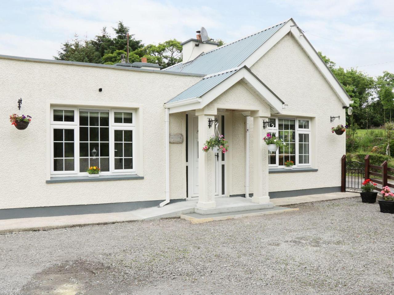 Hawthorn Hideaway Villa Manorhamilton ภายนอก รูปภาพ